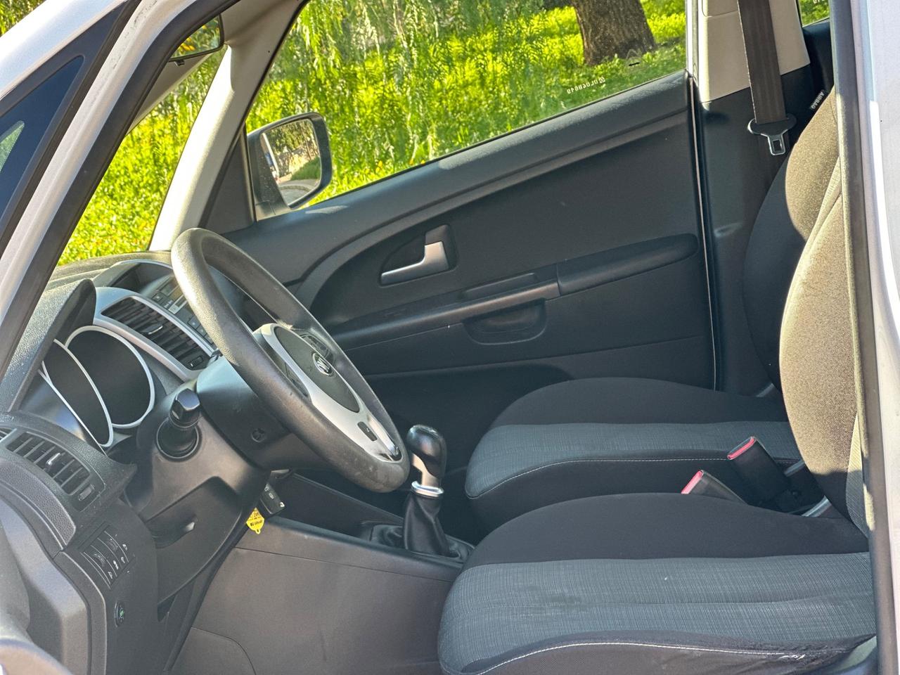 Kia VENGA 1.4 BENZINA 2013 - TETTO PANORAMICO