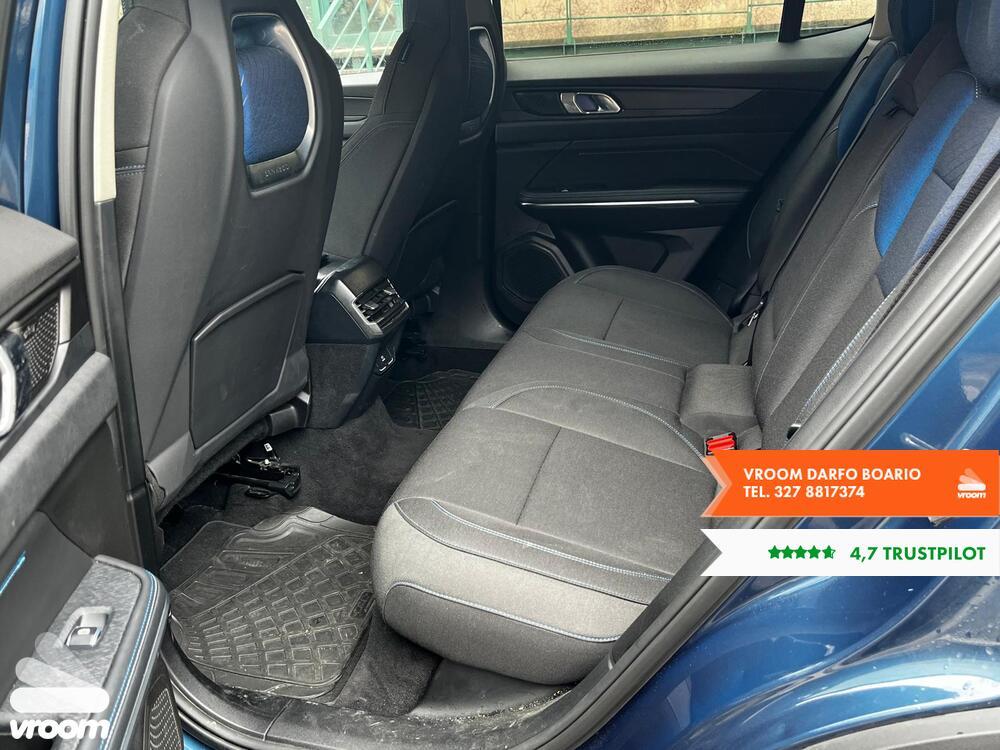 LYNK&CO 01 01 PHEV