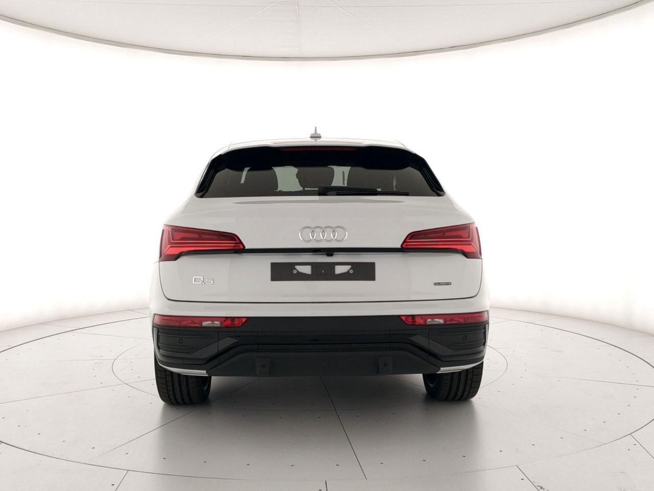 Audi Q5 sportback 55 2.0 tfsi e identity black quattro s-tronic