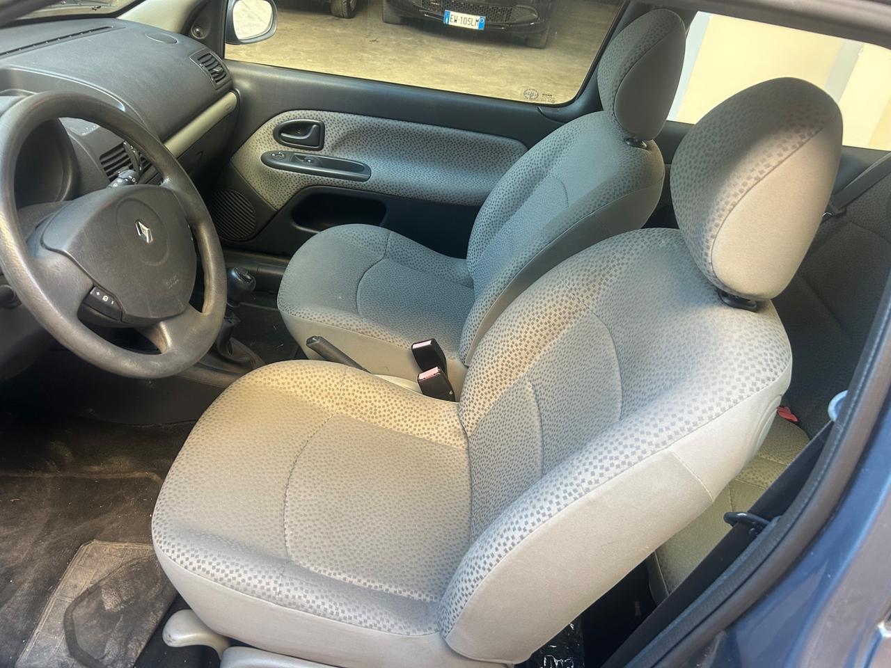 Renault Clio 1.2 16V 3 porte GPL