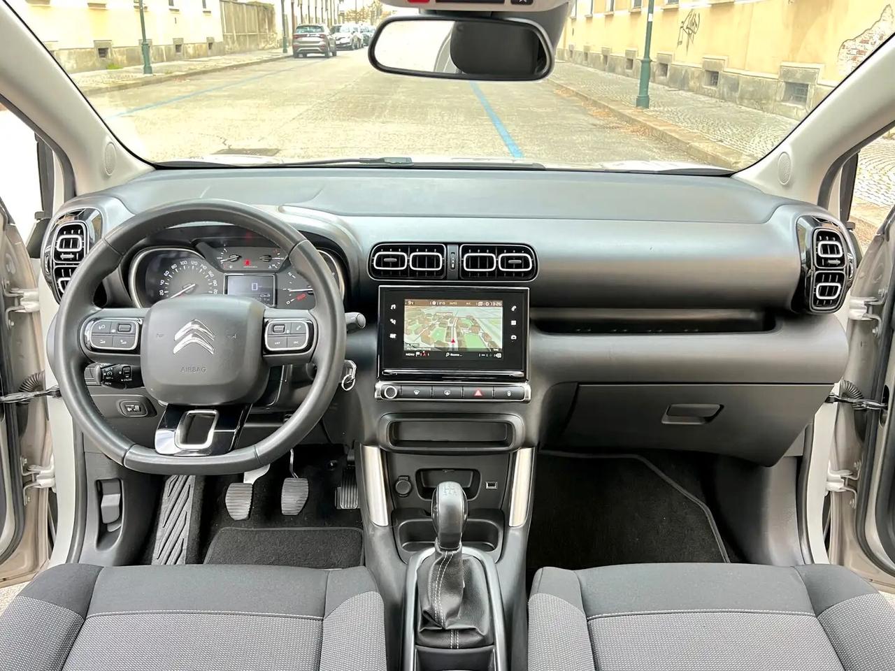 Citroen C3 Aircross 1.2 PureTech 82cv E6 Shine KM CERT-NAVI-SENSORI-BT