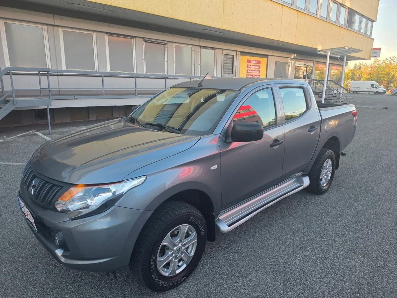 Mitsubishi L200 DC CLIMA CERCHI E GANCIO