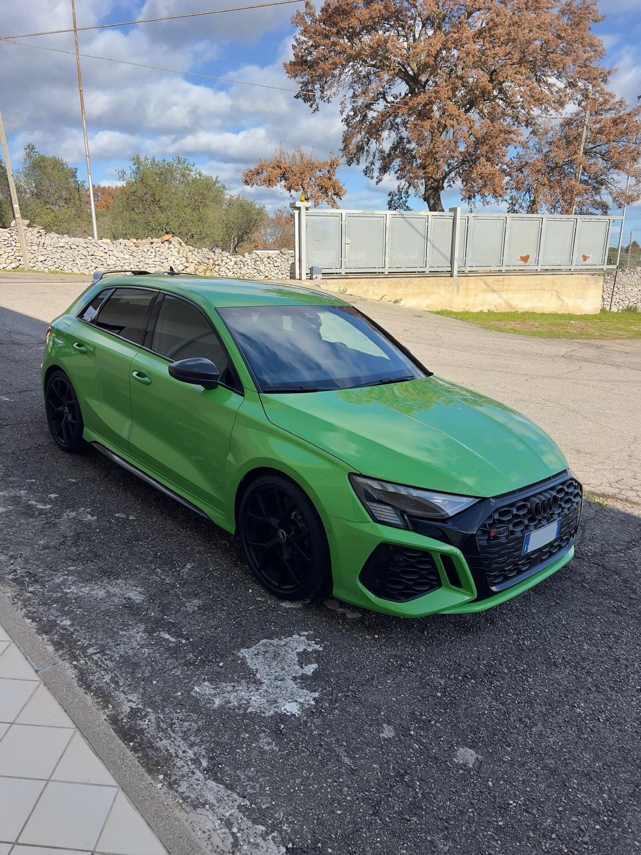 Audi RS3 Kyalami Green Carbon Pack