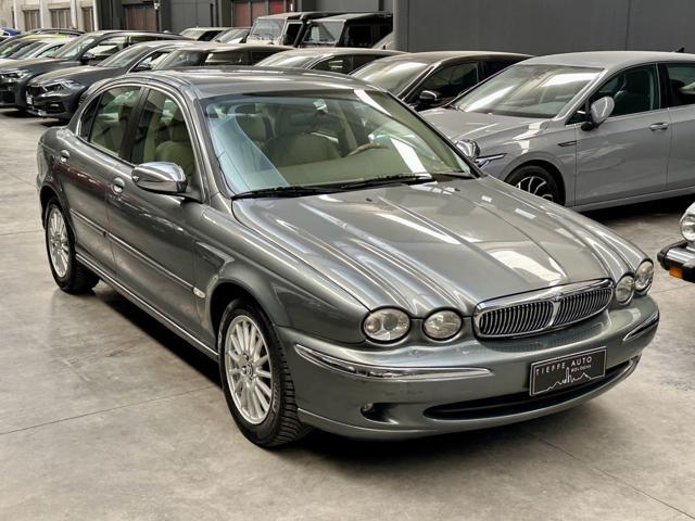 JAGUAR X-Type 2.2D cat Executive