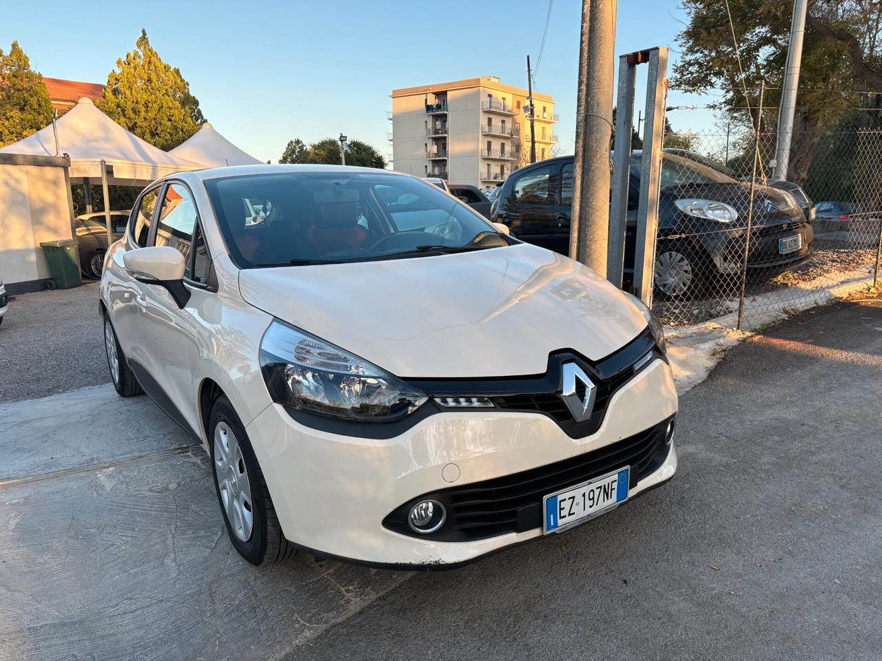 Renault Clio 1.2 75CV GPL 5 porte Costume National