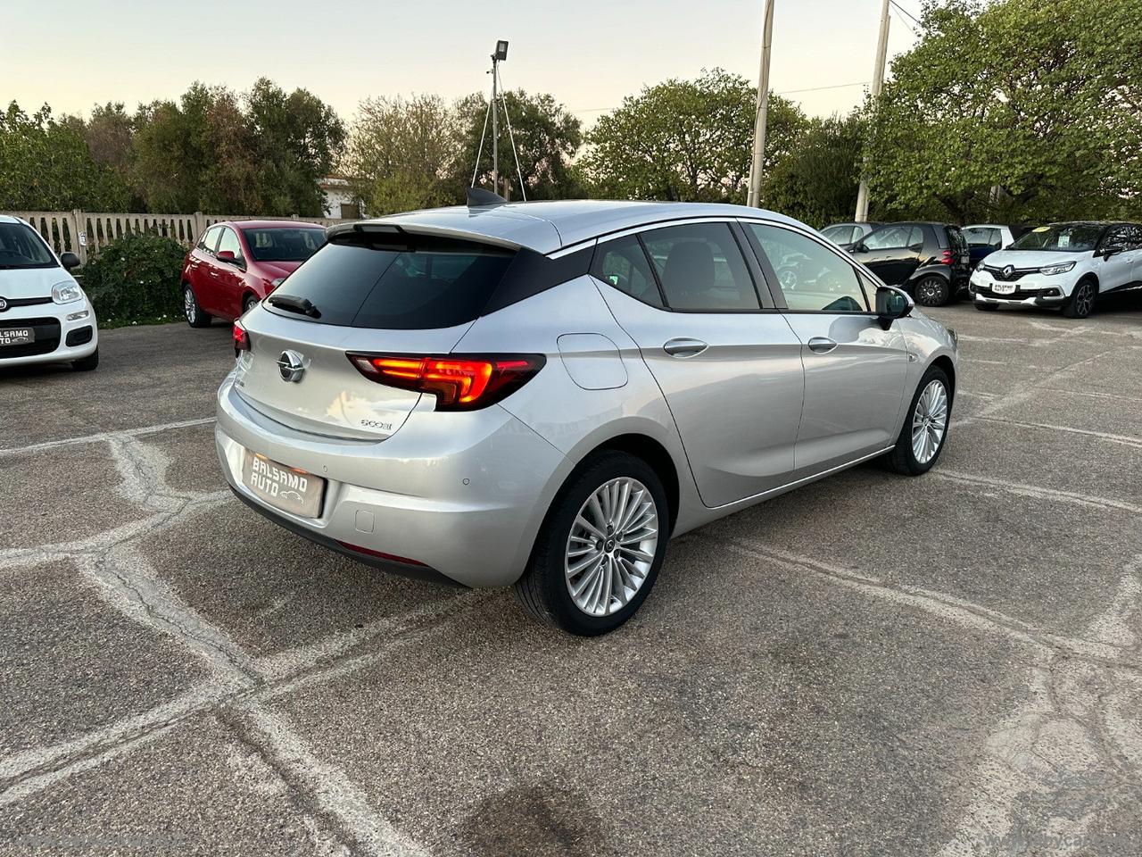 OPEL Astra 1.0 T Innovation