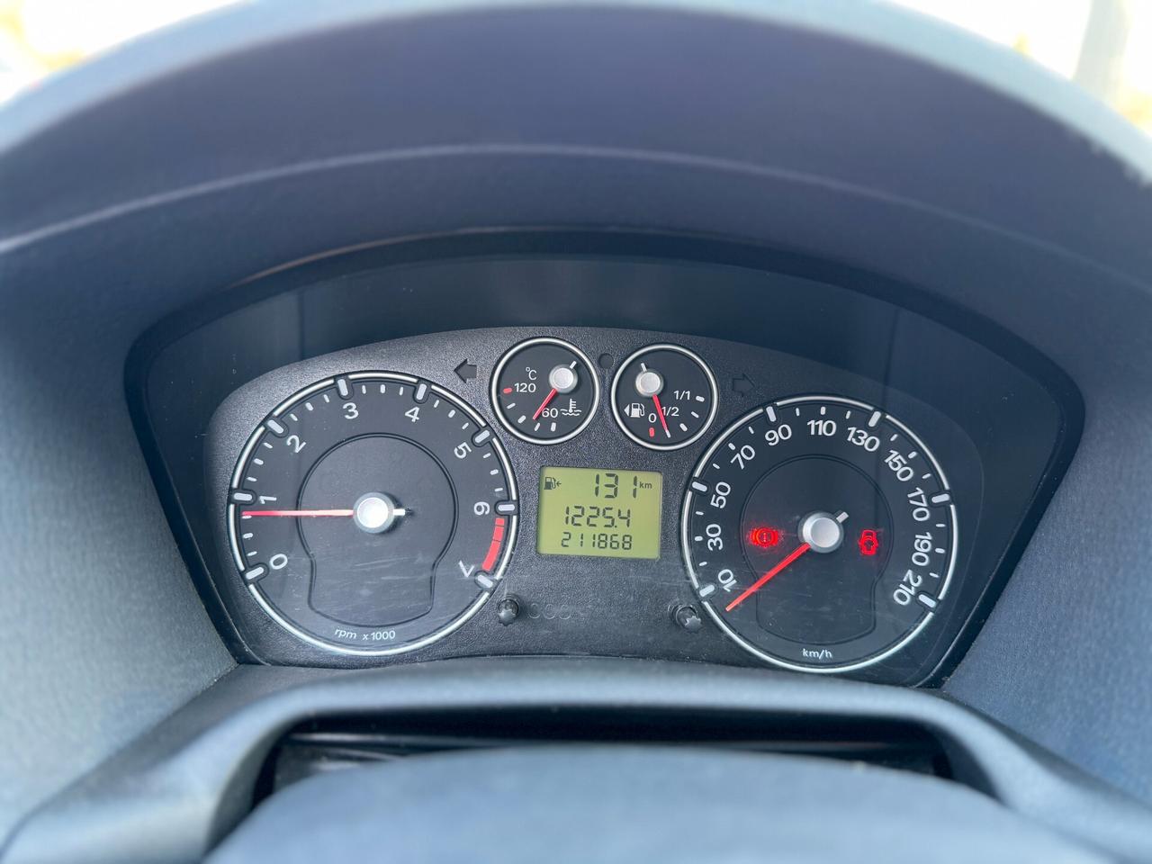 Ford Fusion 1.4 16V 5p. Titanium