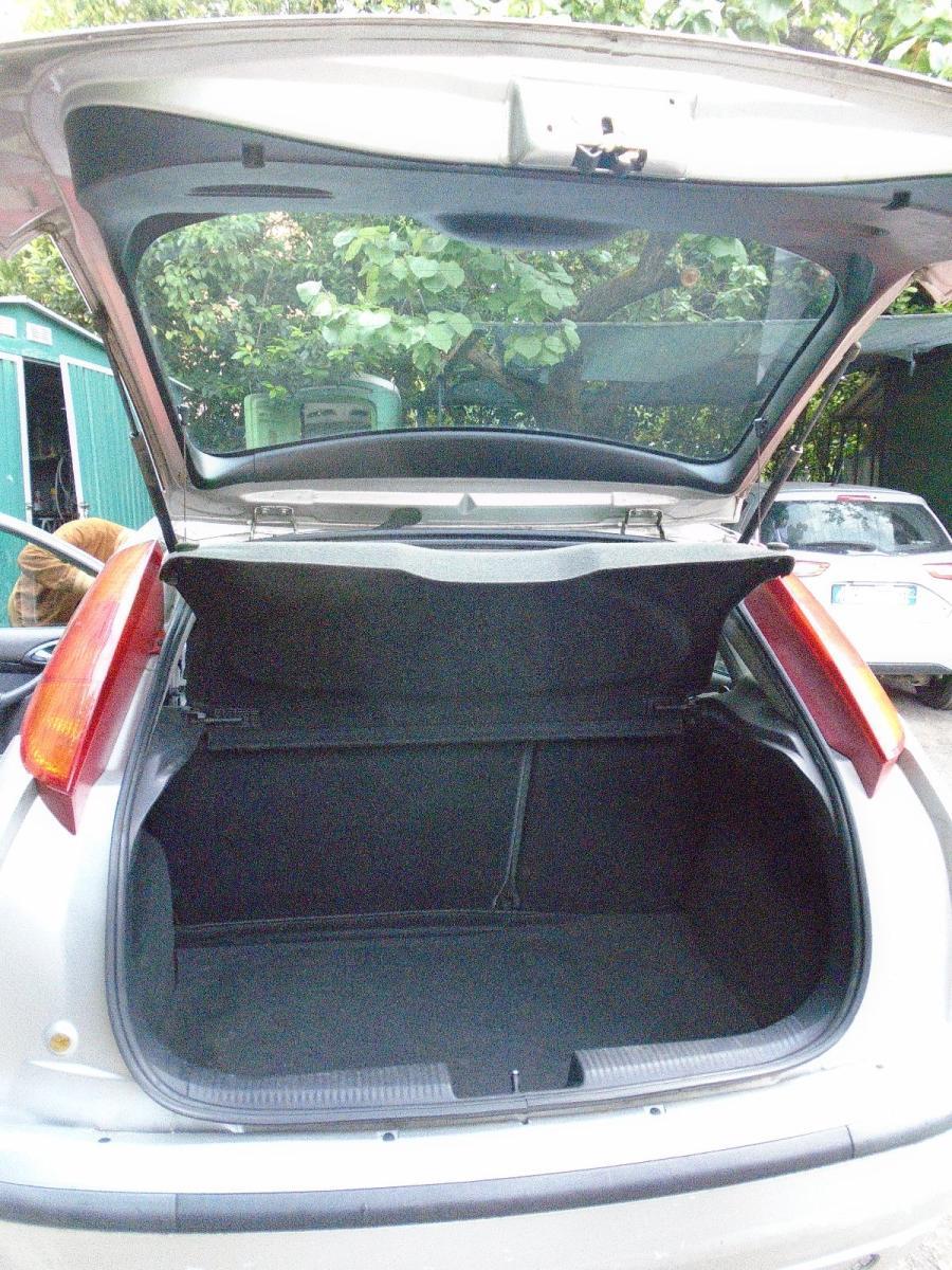 FORD Focus '02 5p 1.6i 16v Ghia FL