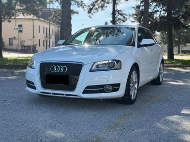Audi A3 SPB 1.6 TDI 105 CV CR Ambition