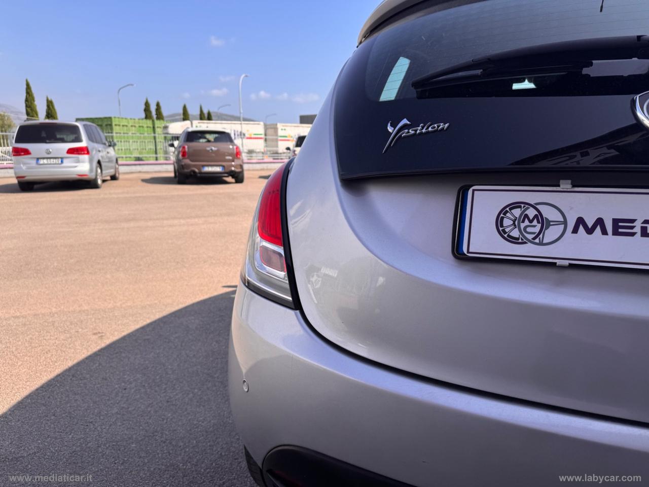 LANCIA Ypsilon 1.2 69 CV 5p. GPL Ecochic Silver