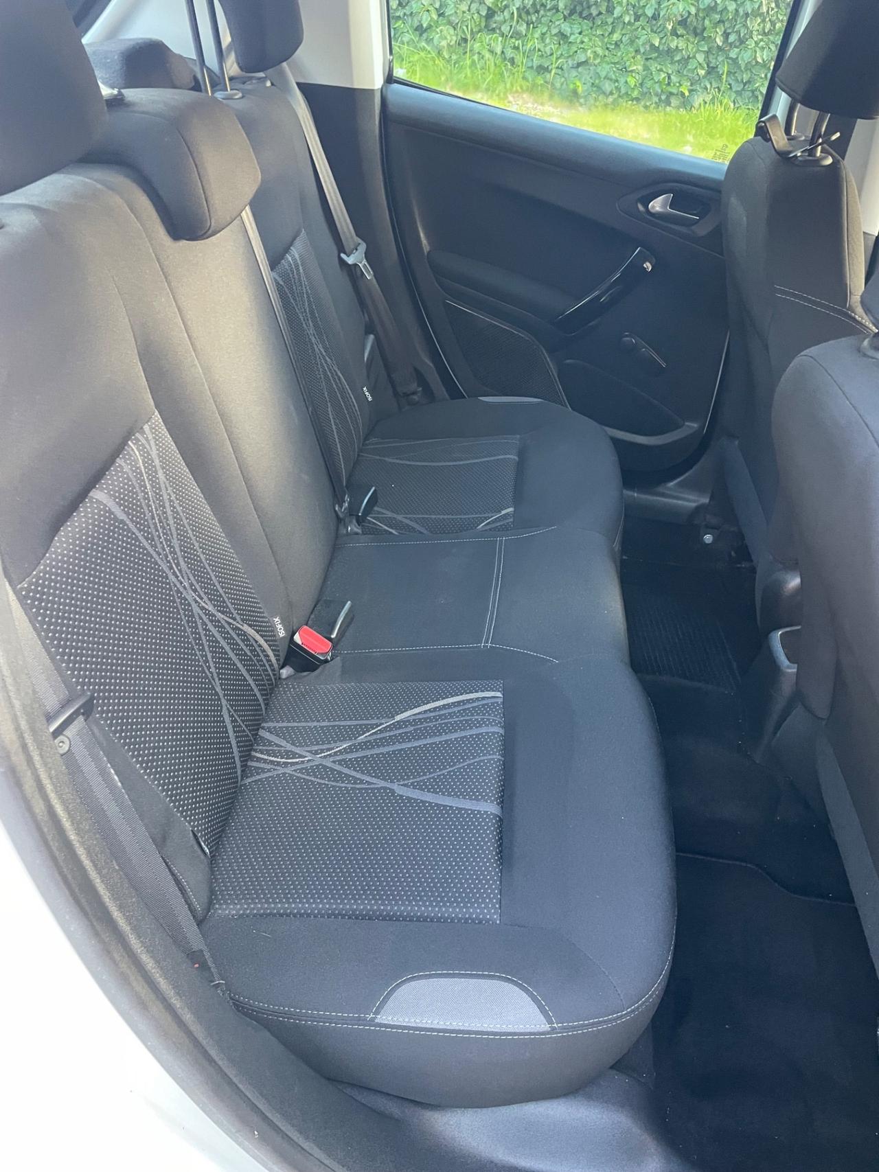 Peugeot 208 1.2 VTi 82 CV 5 porte Allure