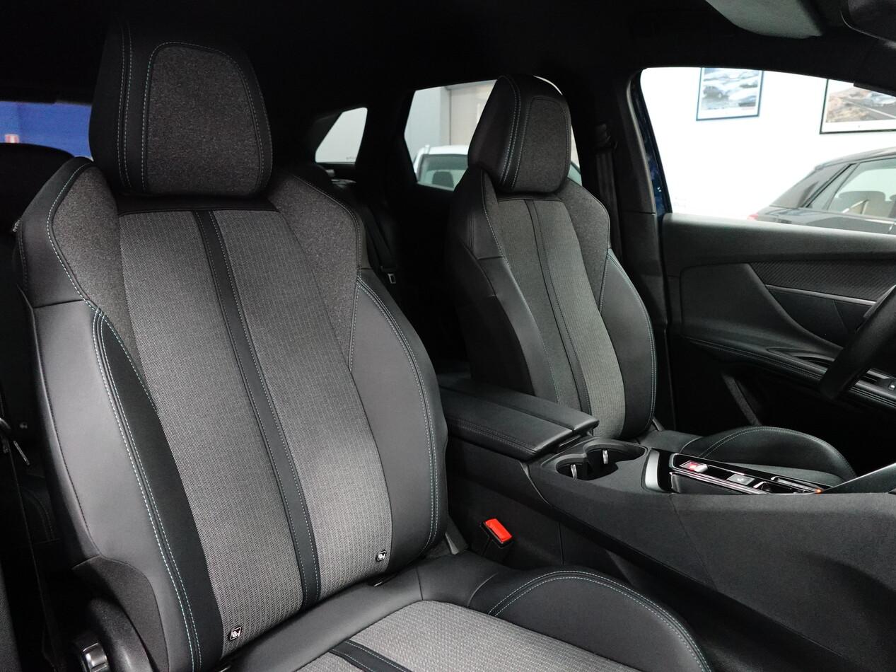 Peugeot 3008 II 1.5 BlueHDI 130 CV EAT8 ALLURE PACK