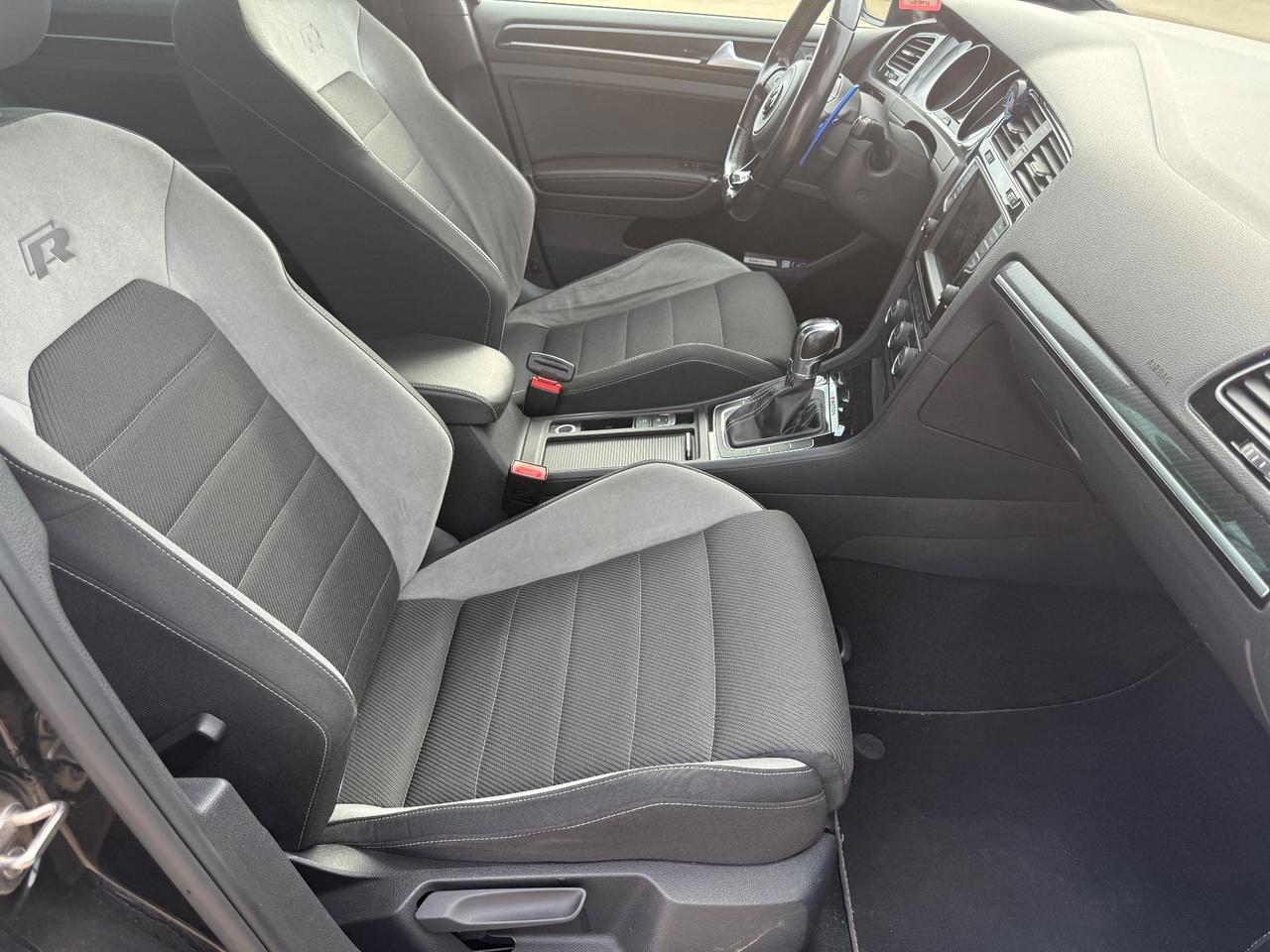 Volkswagen Golf R 2.0 TSI DSG 5p.