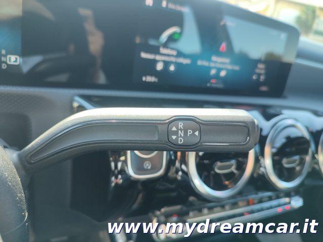 MERCEDES-BENZ CLA 200 d Automatic Shooting Brake Sport