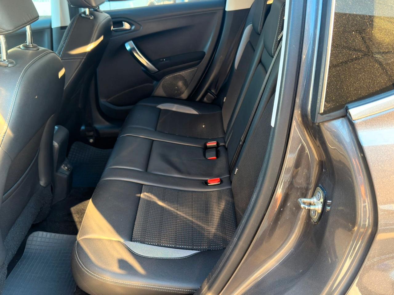 Peugeot 2008 1.6 e-HDi 92 CV Stop&Start Active