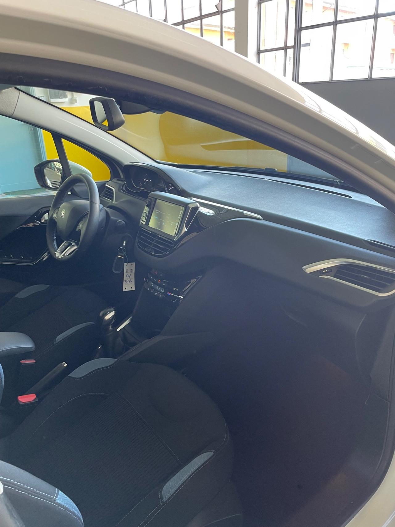 Peugeot 208 1.2 VTi 82 CV 5 porte Allure