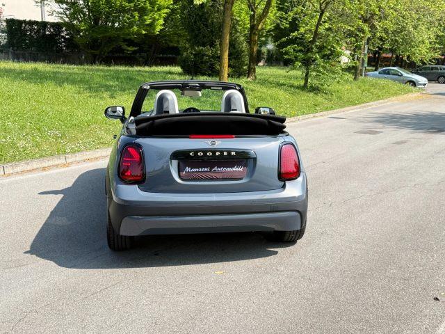 MINI Cooper C Cabrio Cooper C Favoured Cabrio