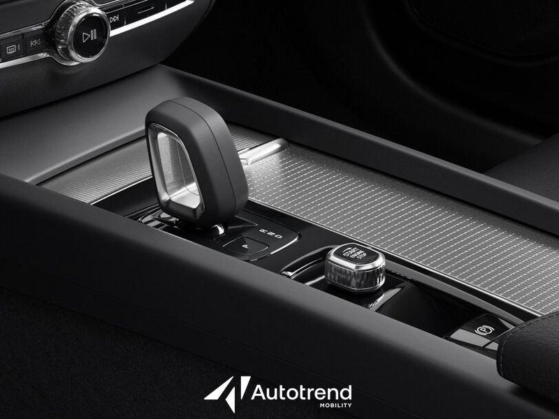 Volvo V60 B4 197+14 CV Mild Hybrid Diesel Automatica Plus Dark