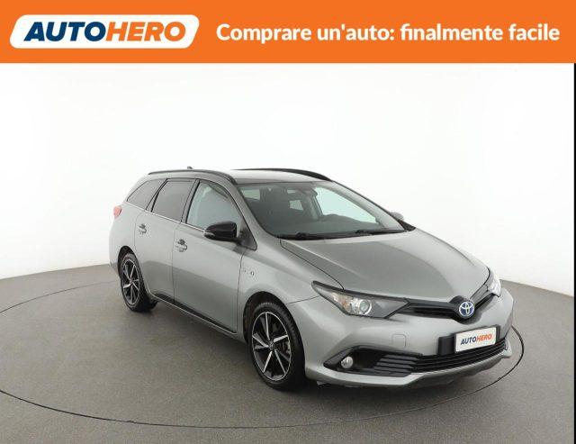 TOYOTA Auris Touring Sports 1.8 Hybrid Black Edition