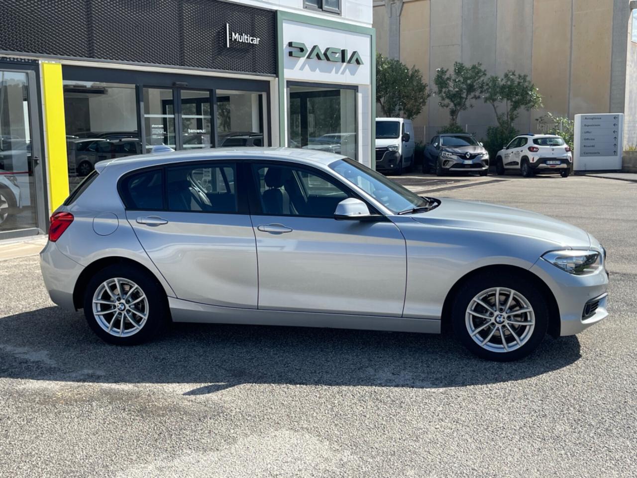 Bmw 116 116d 5p. Business 2018