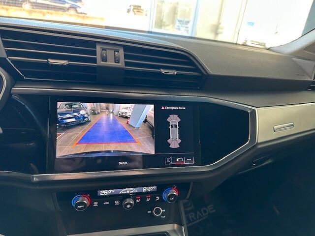 Audi Q3 35 TDI S tronic Business