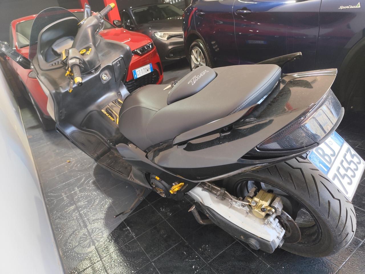 Yamaha T Max 530
