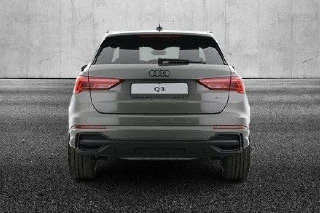 AUDI Q3 45 TFSI quattro S tronic S line edition