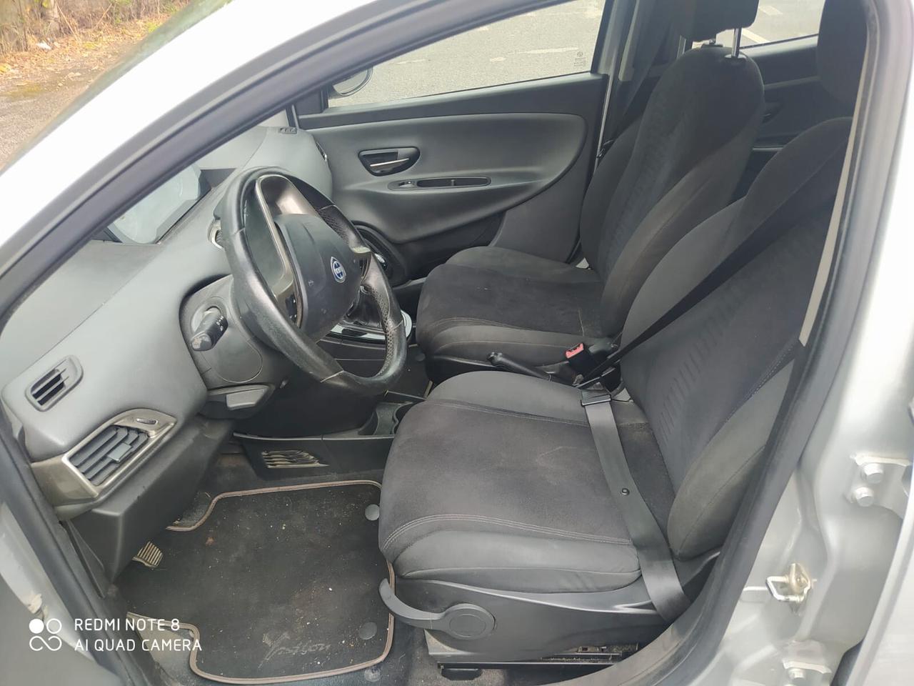 Lancia Ypsilon 1.3 MJT Gold