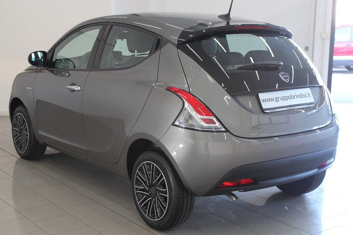 LANCIA - Ypsilon - 1.0 FireFly 5p. S&S Hybrid Oro