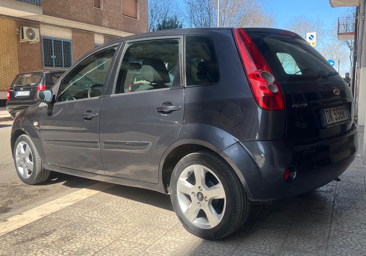 Ford Fiesta 1.4 TDCi 5p. Titanium