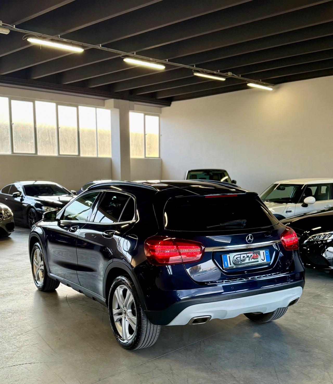 Mercedes-benz GLA 180 180d Automatic Premium
