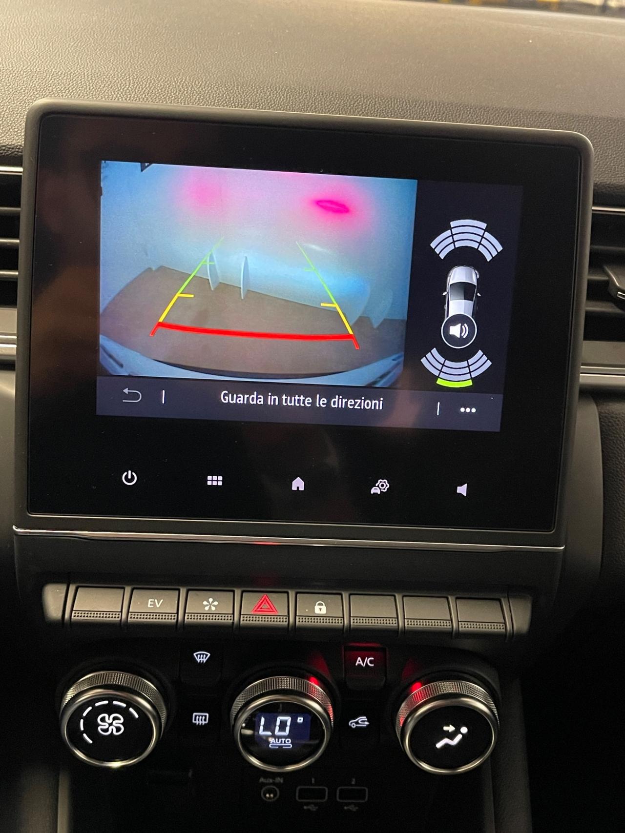 Renault Captur Plug-in Hybrid 160 CV Intens solo 8700km