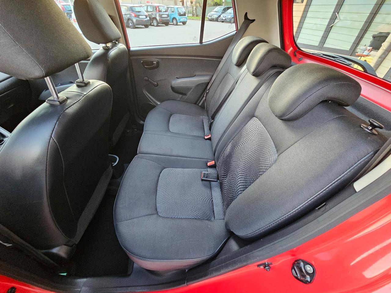 Hyundai i10 1.1 Benzina - Neopatentati