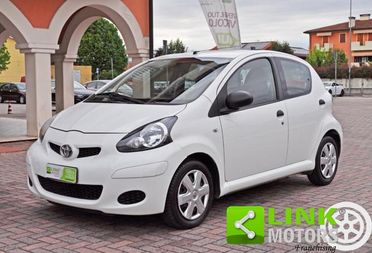 TOYOTA Aygo 1.0 5 porte Now Connect