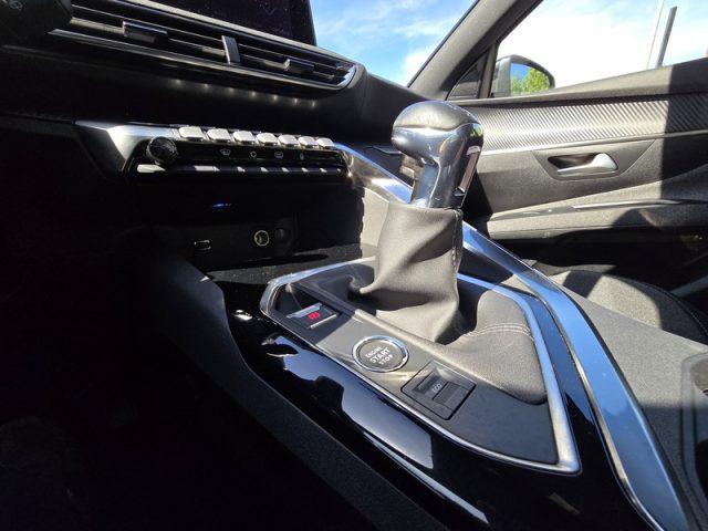 PEUGEOT 5008 PureTech Turbo 130 7 POSTI PERMUTE UNICO PROP