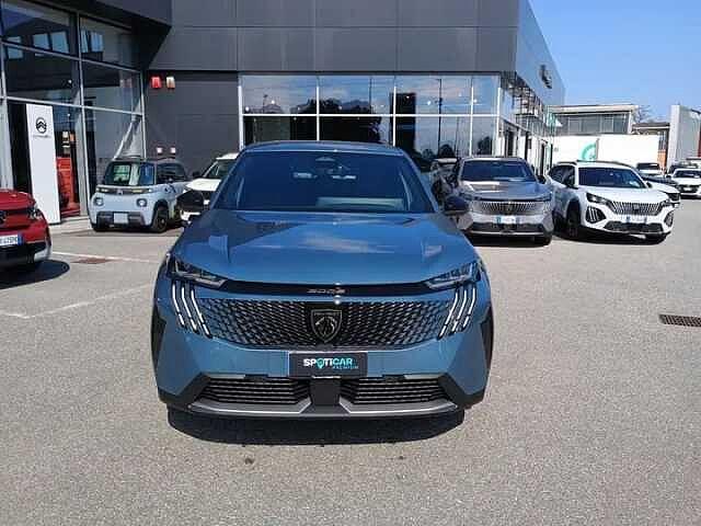 Peugeot 3008 1.2 Hybrid 145cv DCT6 ALLURE + INTERNI PELLE KM0