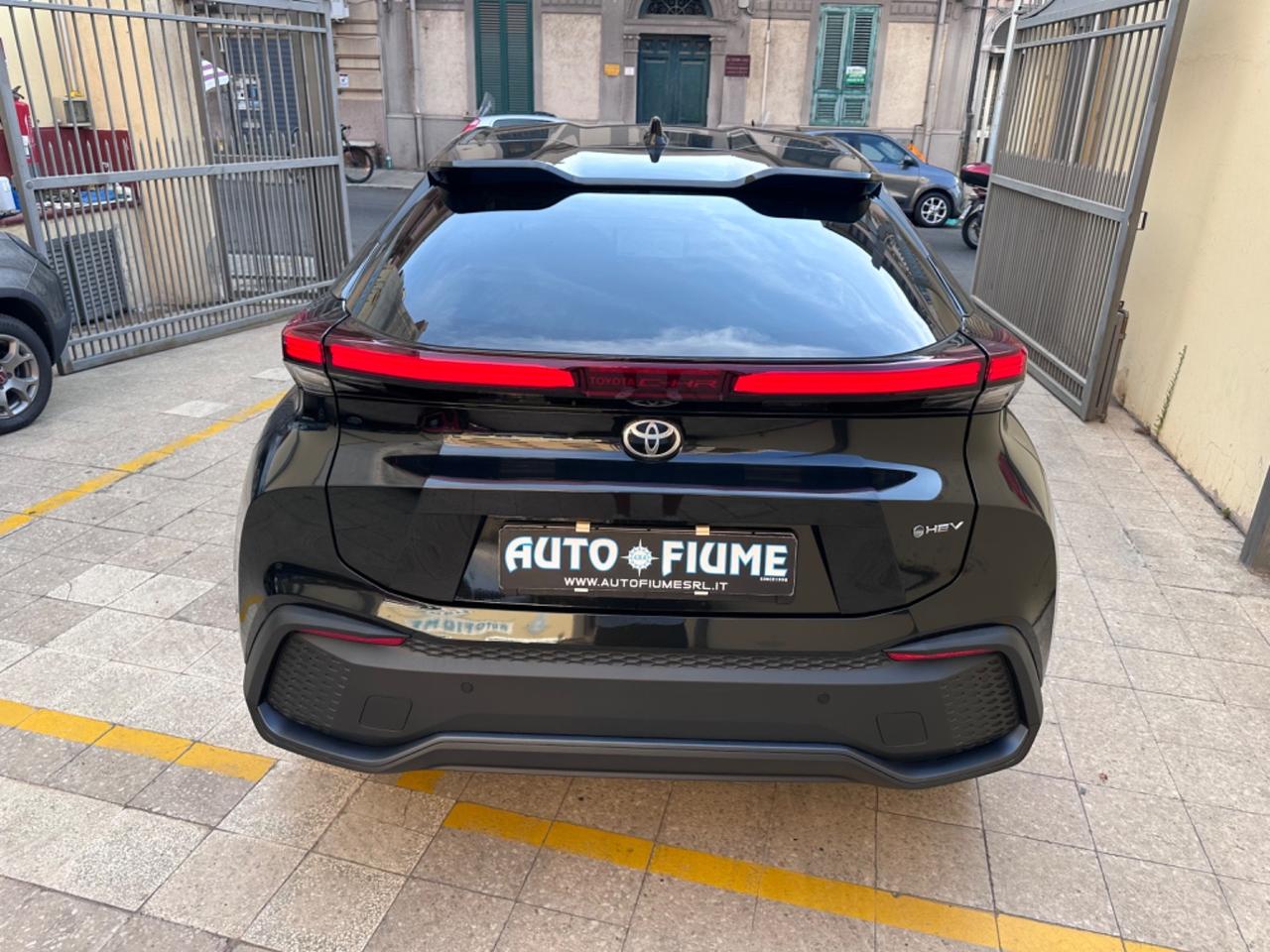 Toyota C-HR 1.8 Hybrid E-CVT