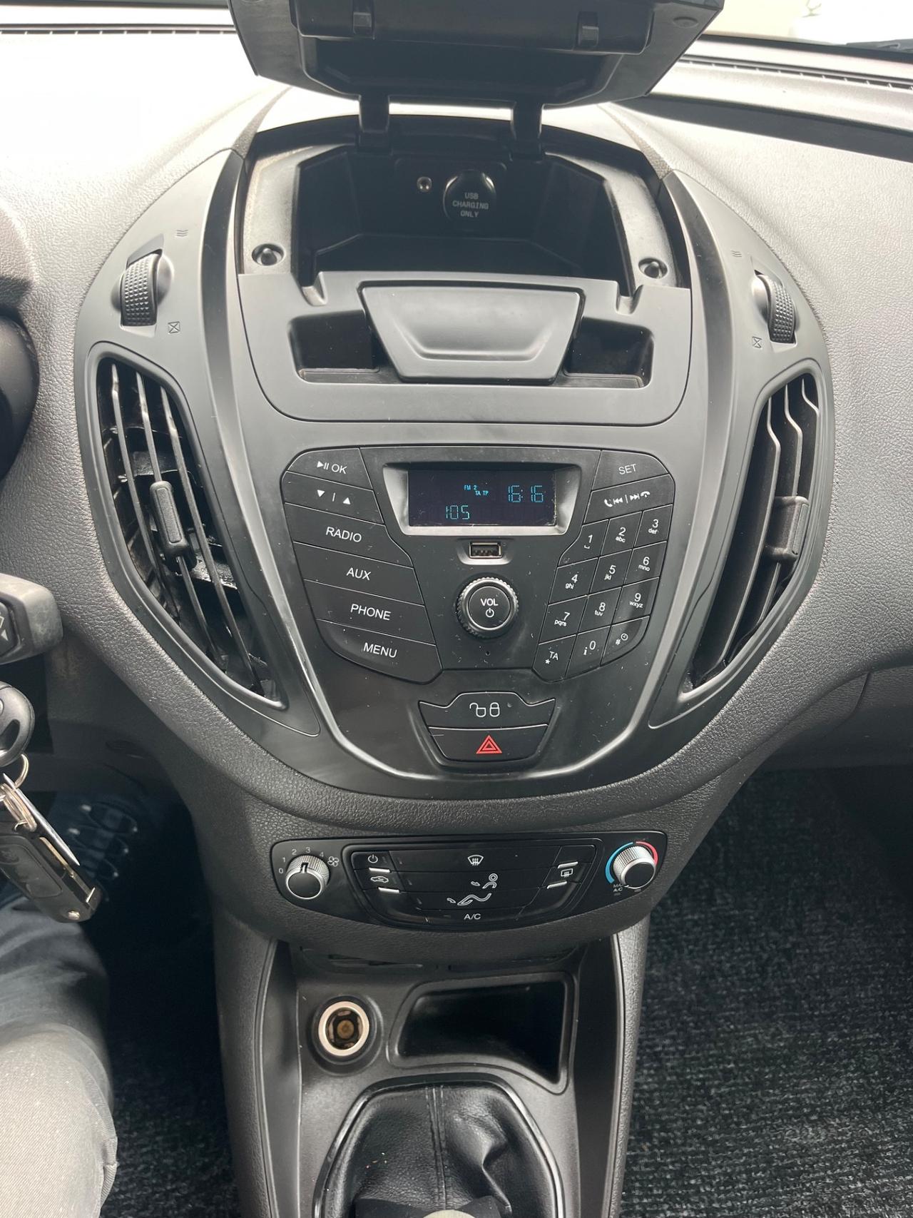 Ford Transit Courier 1.5dci/Euro5B con FAP/76CV/neopatentati/5Porte e 2Posti/unico proprietario