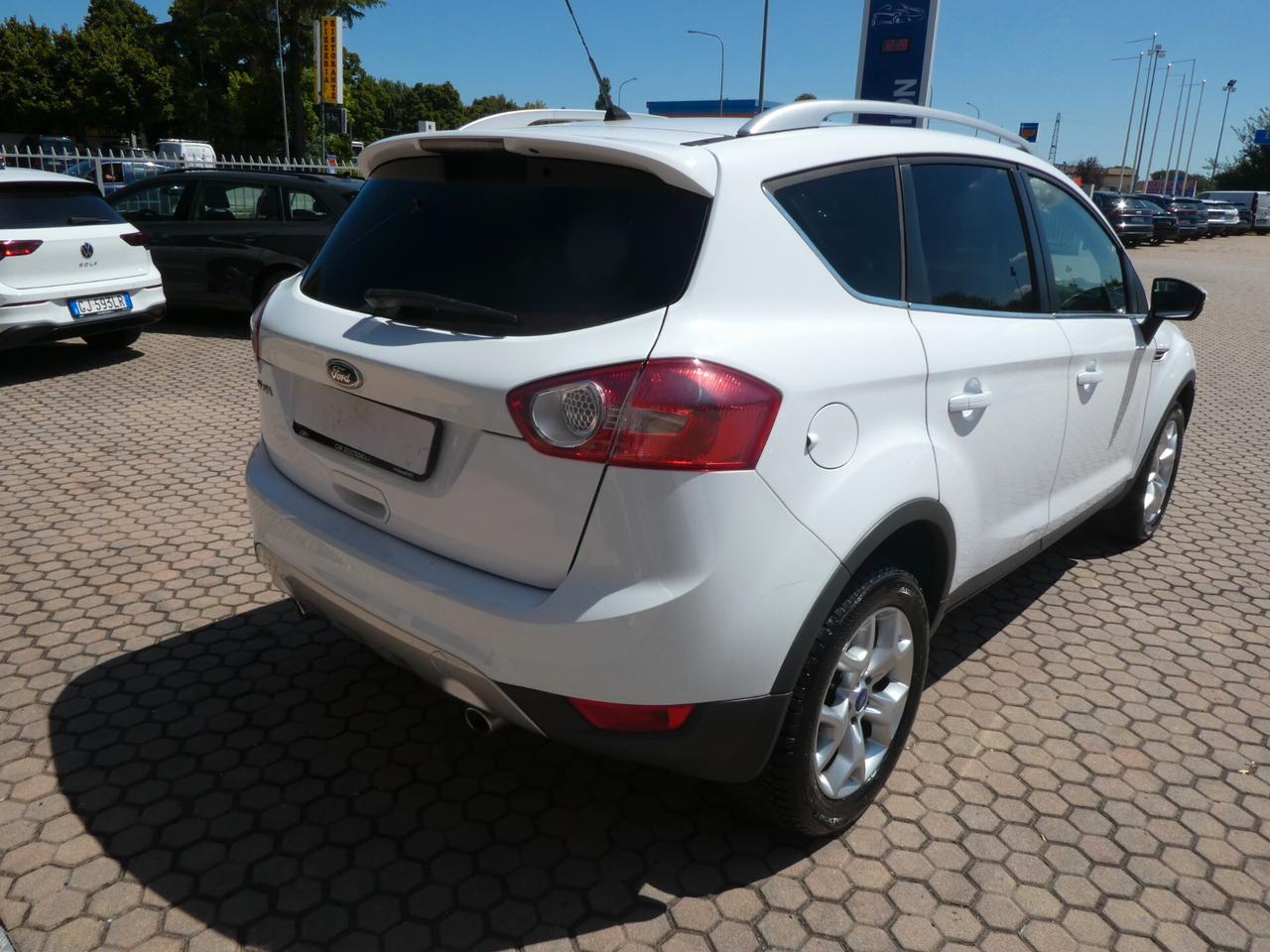 Ford Kuga Kuga+ 2.0 TDCi 140 CV 2WD DPF
