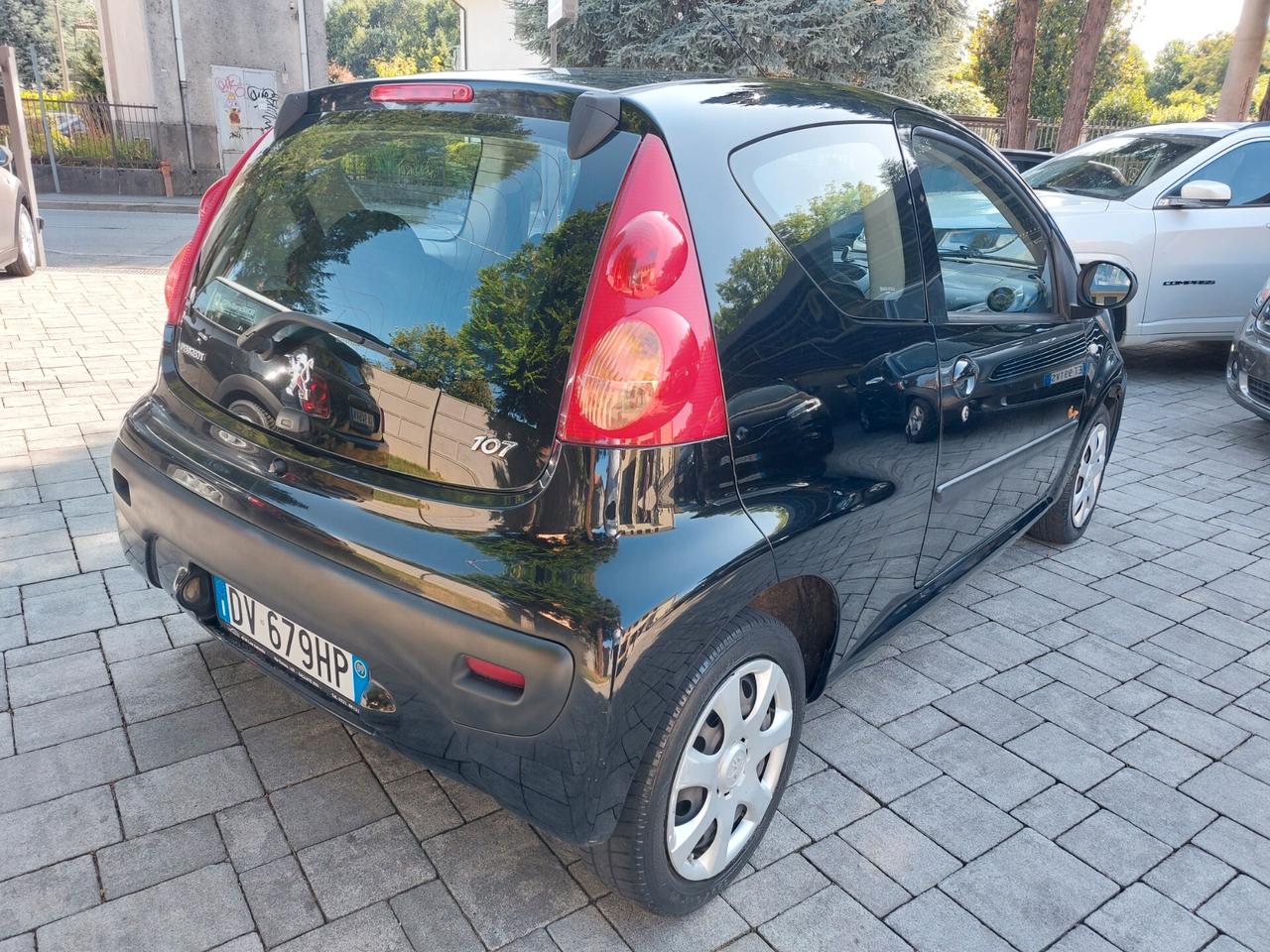 Peugeot 107 1.0 68CV 3p. Sweet Years