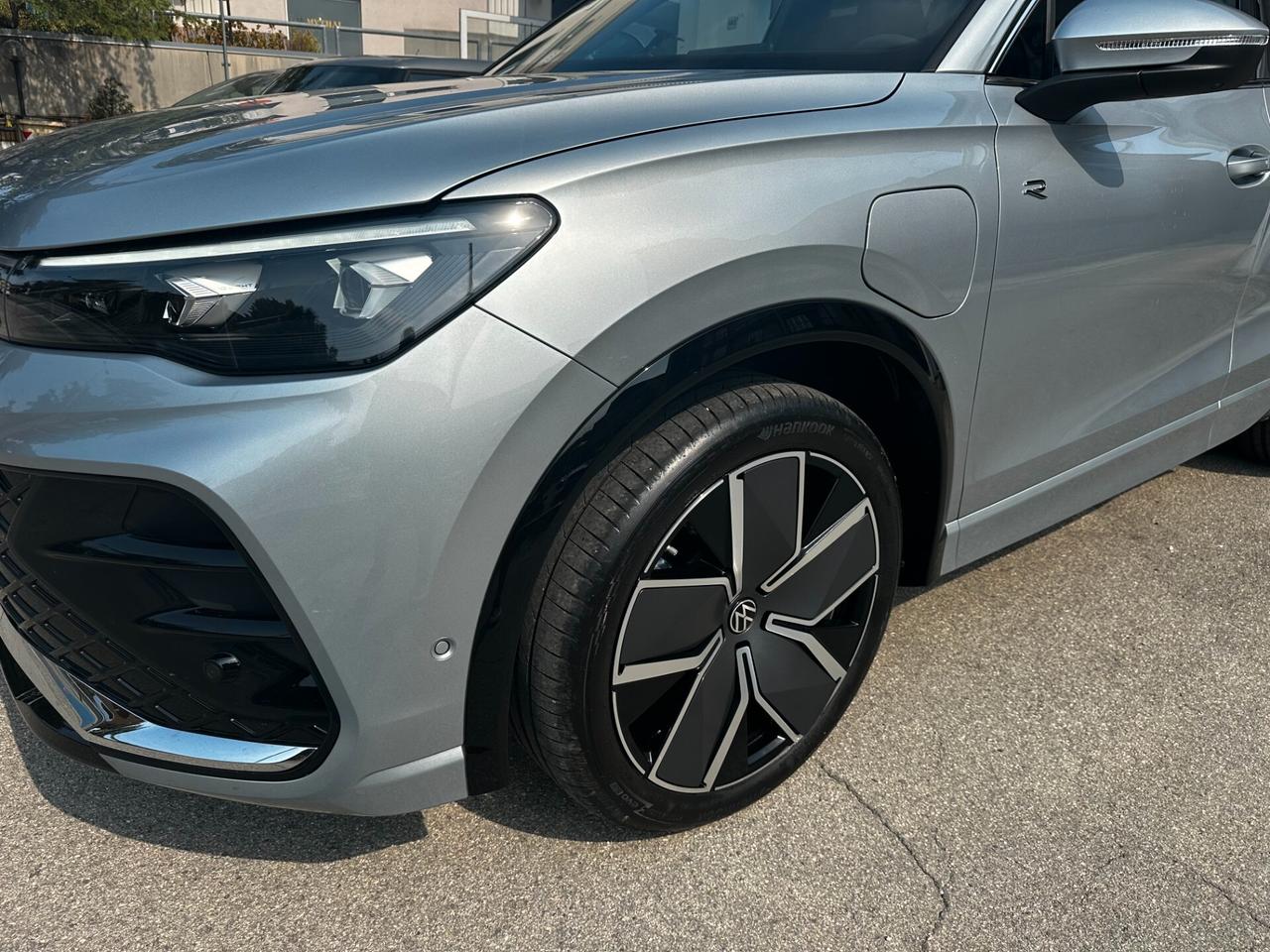 Volkswagen Tiguan III 1.5 tsi ehybrid R-Line Plus 204cv dsg / 4 ANNI DI GARANZIA