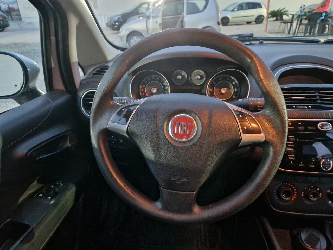 Fiat Punto 1.3 MJT II 75 CV 5 porte Street