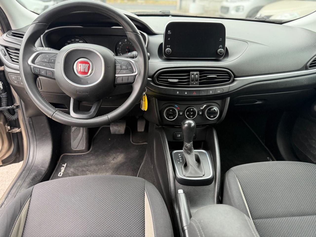 Fiat Tipo 1.6 Mjt S&S DCT SW Lounge 118.000 km