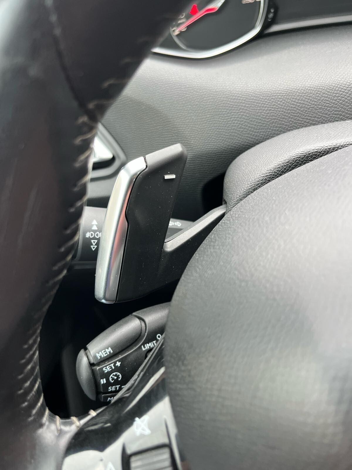 Peugeot 308 BlueHDi 130 S&S EAT8 Allure