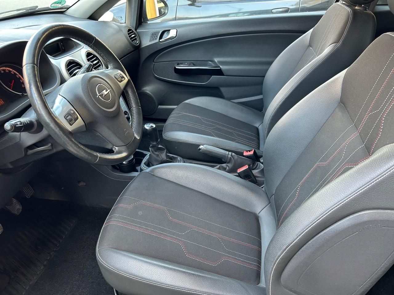 Opel Corsa 1.2 benzina sport 2012!!!!
