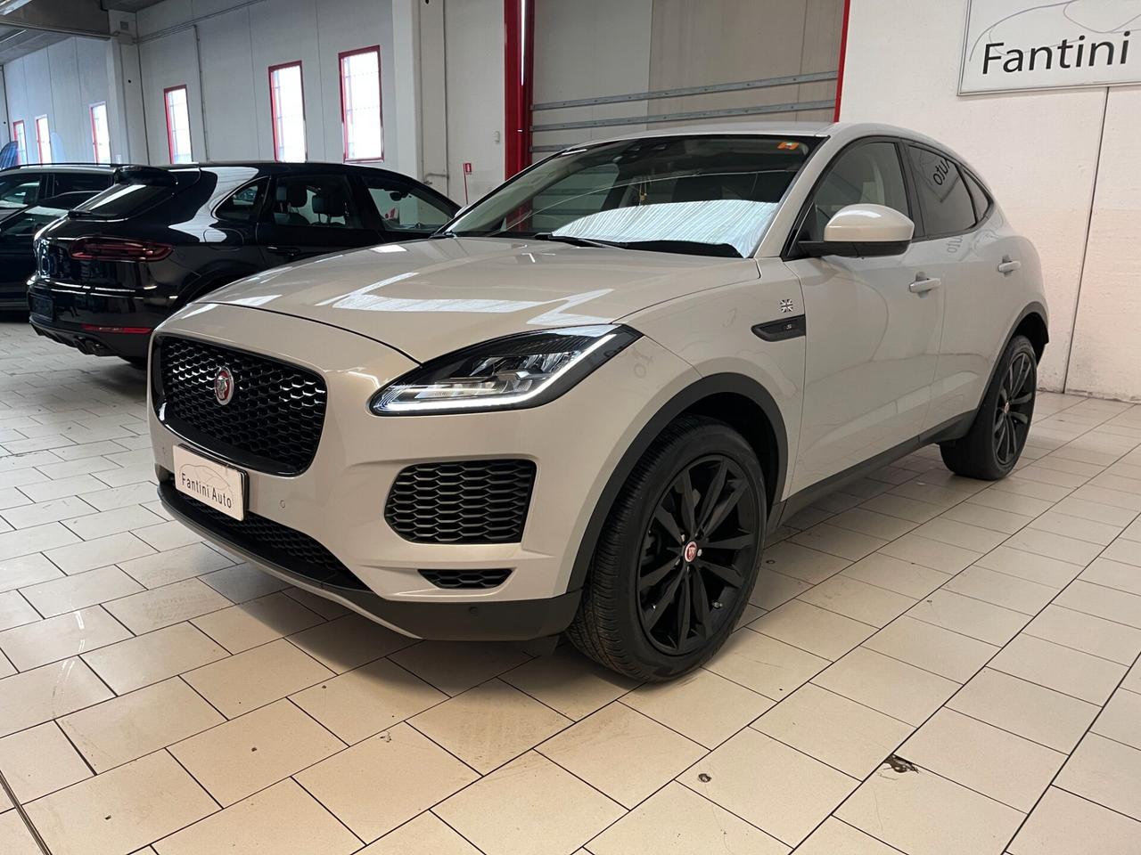 Jaguar E-Pace Dynamic 2.0 i4 awd 200cv auto-LEGGI SOTTO