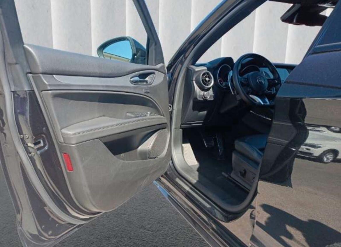 Alfa Romeo Stelvio 2.2 Turbodiesel 210 CV AT8 Q4 Veloce AUTO A NOLEGGIO