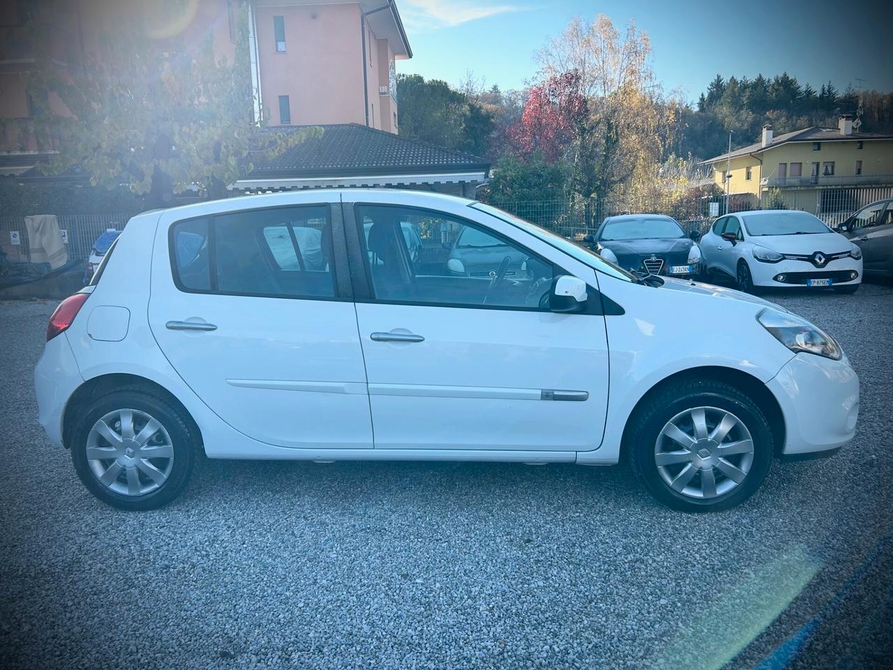 Renault Clio 1.5 dCi 5p UNIPROPRIETARIO-NEOPATENTATI