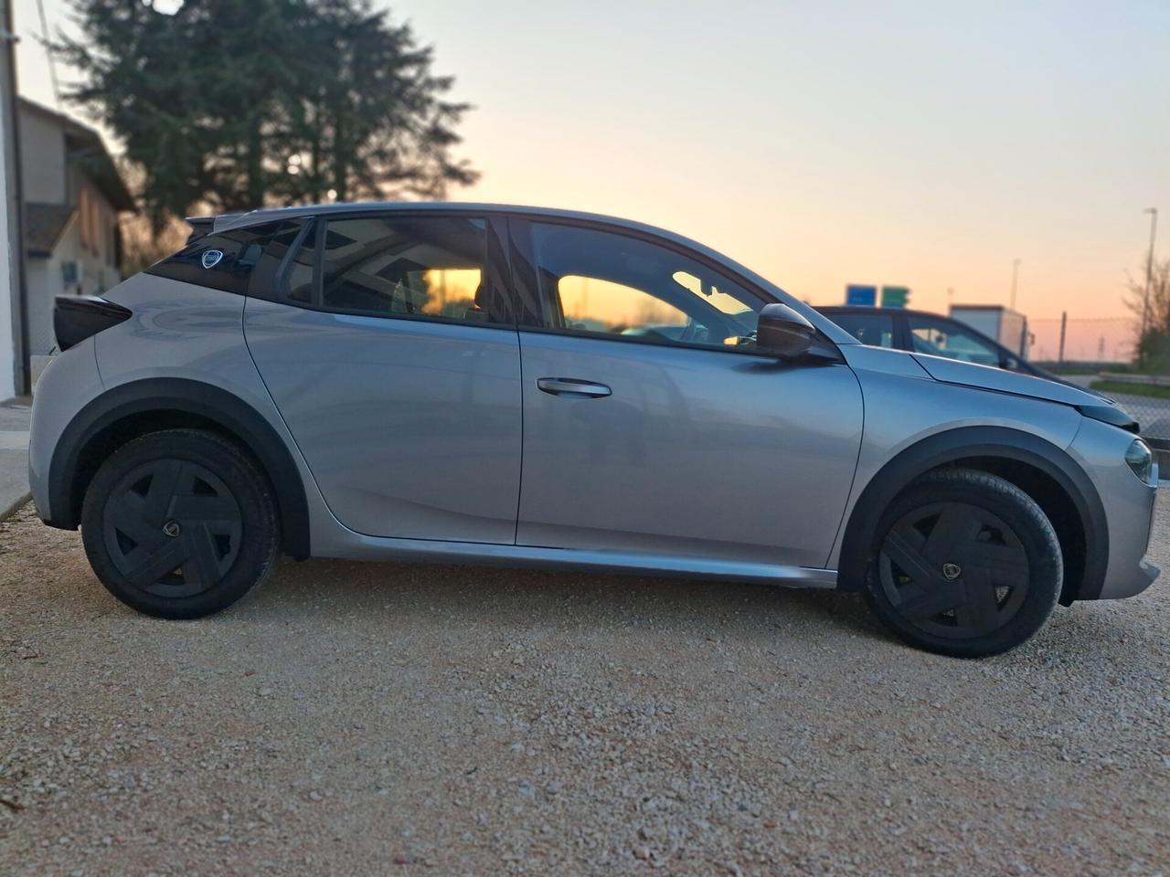 Lancia Ypsilon Hybrid e-DCT, NEOPATENTATI
