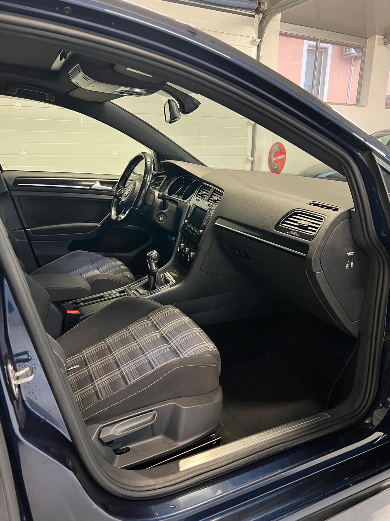 Volkswagen Golf GTD 2.0 TDI 5p. BlueMotion Technology